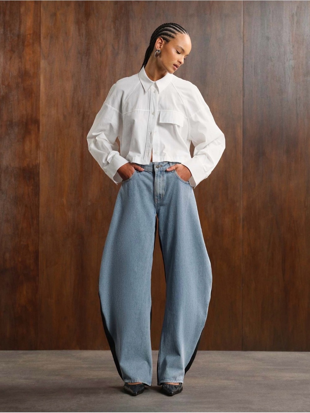 Lioness Horseshoe Barrel Leg Denim Jeans in black and blue contrast